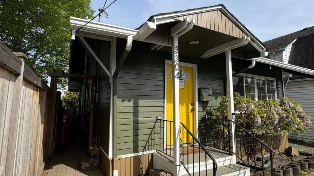 finished seattle wa painting project lead-safe exterior home repaint